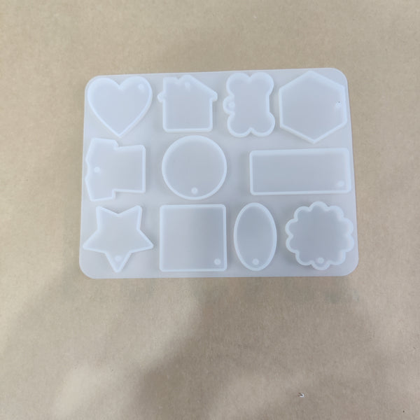 (11 in 1 ) Resin keychain silicon mould